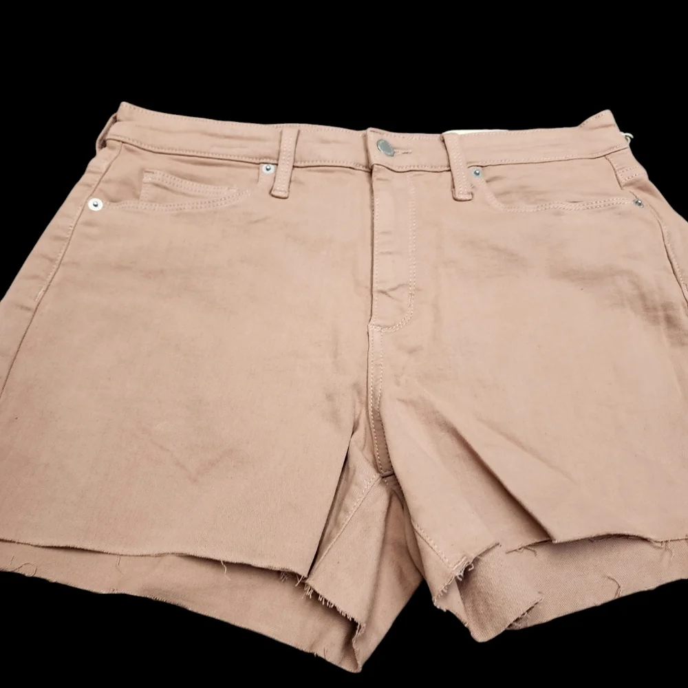 NWT Universal Thread Co High-Rise Midi Shorts - Size 12/31 - Picture 1 of 8